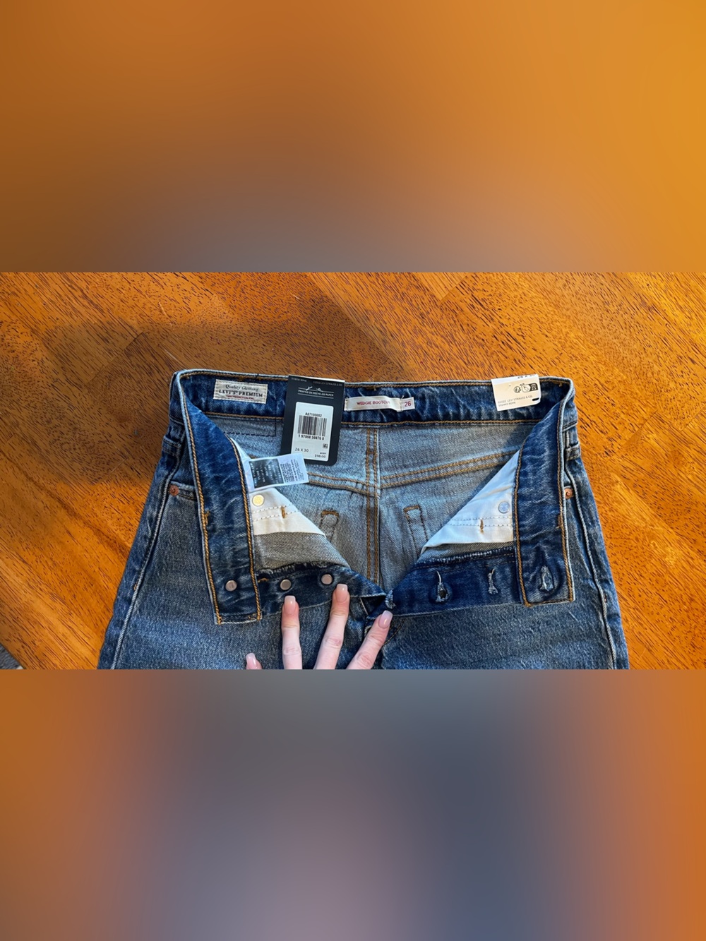 Levi's Wedgie Bootcut Women's Jeans 26x30 - Picture 2 of 6